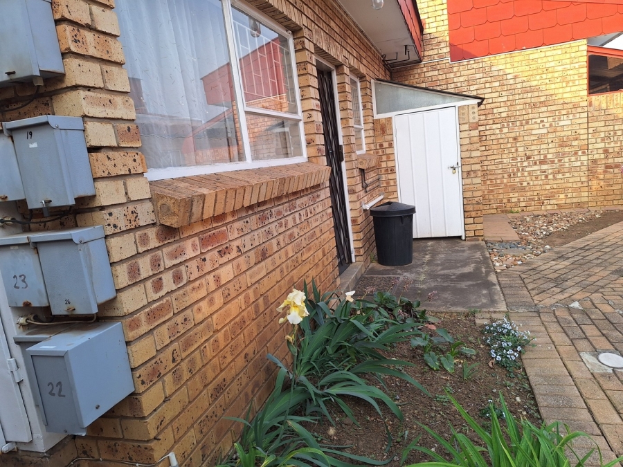 1 Bedroom Property for Sale in Miederpark North West